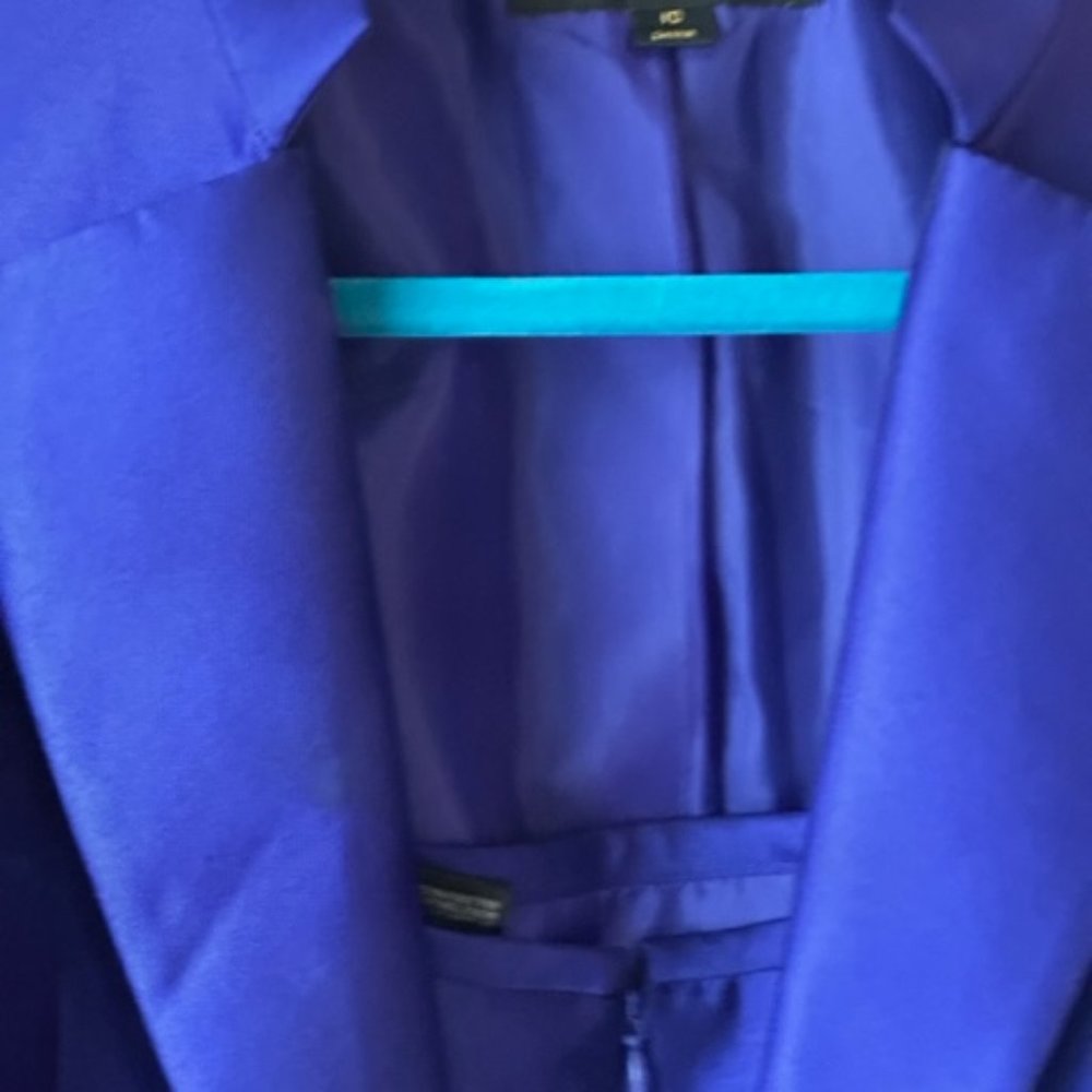 Tahari Luxe ladies skirt suit, size 10, color purple